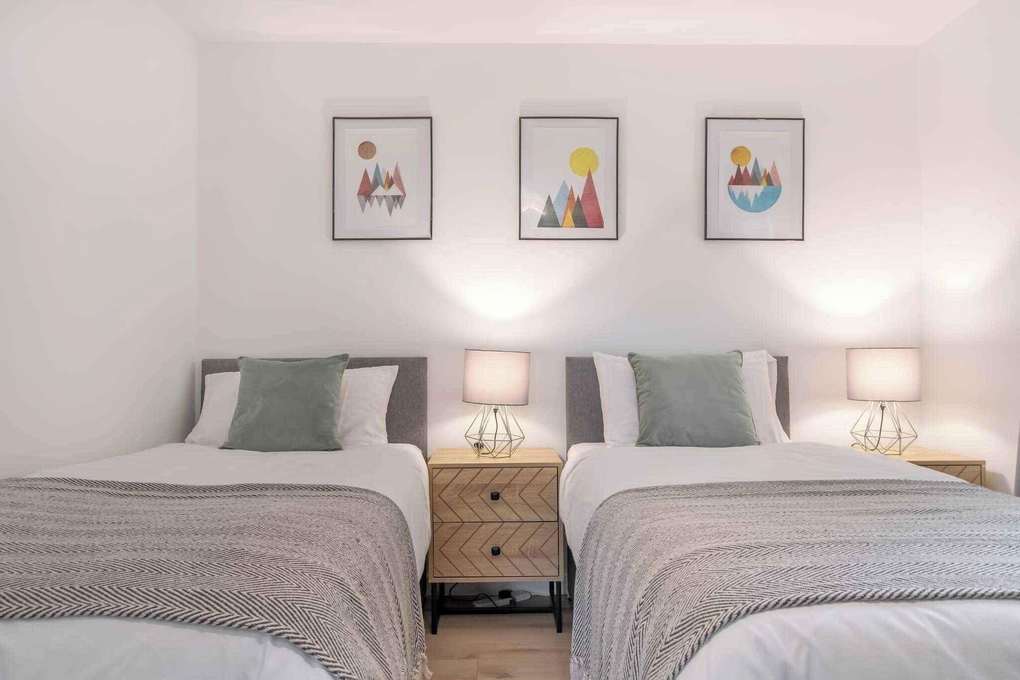 House | 3 bedrooms, iron/ironing board, free WiFi, bed sheets