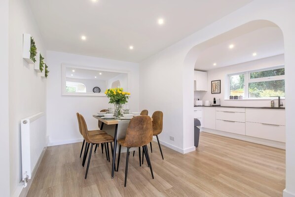 House | Dining