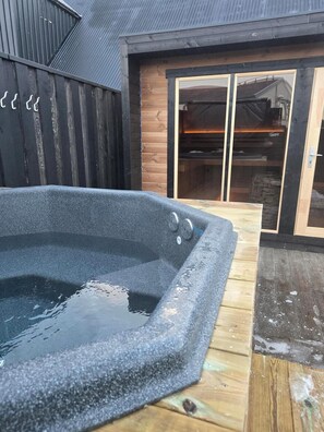 Terrace/patio - Bryggjan Boutique Hotel (Akureyri)