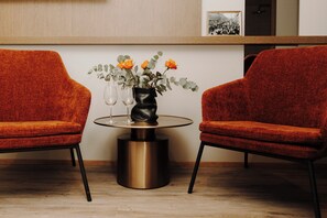 Dobbeltrom – standard | Sengetøy av topp kvalitet, minibar (inkludert) og safe på rommet