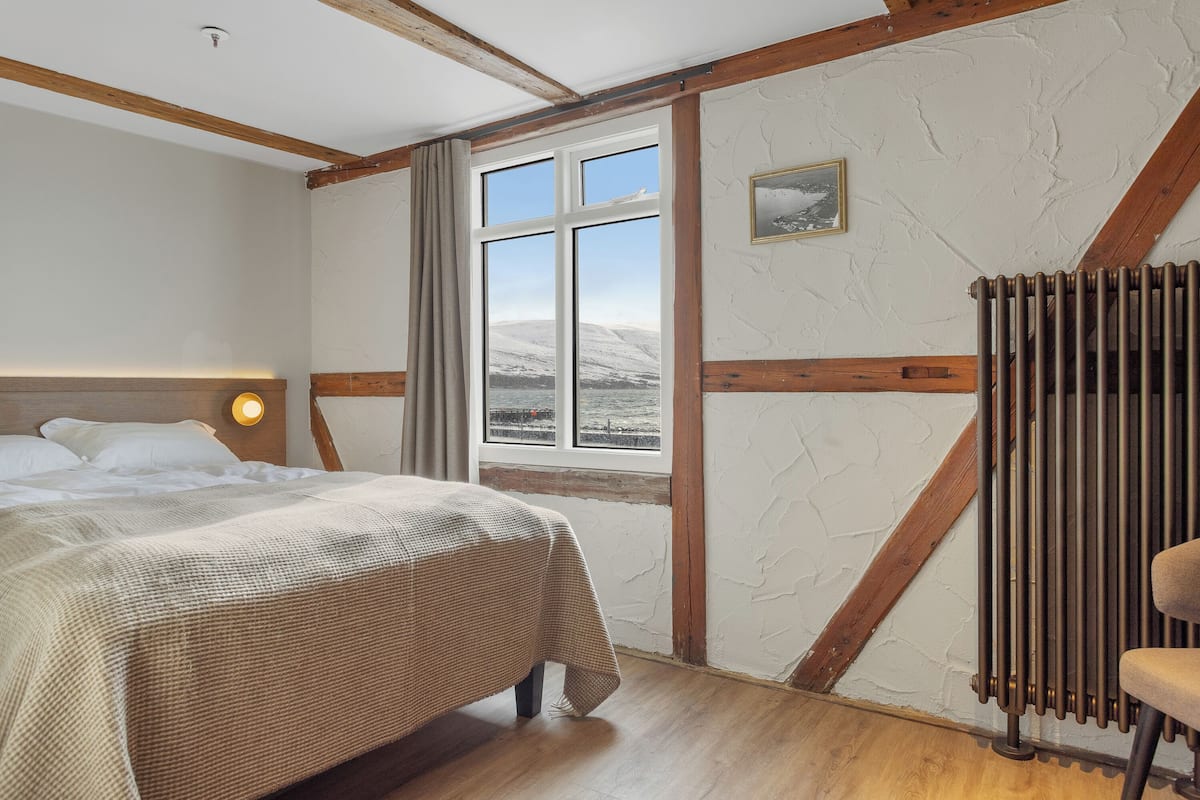 Standard Double Room | Premium bedding, free minibar, in-room safe, soundproofing