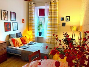 3 bedrooms, iron/ironing board, travel crib, WiFi