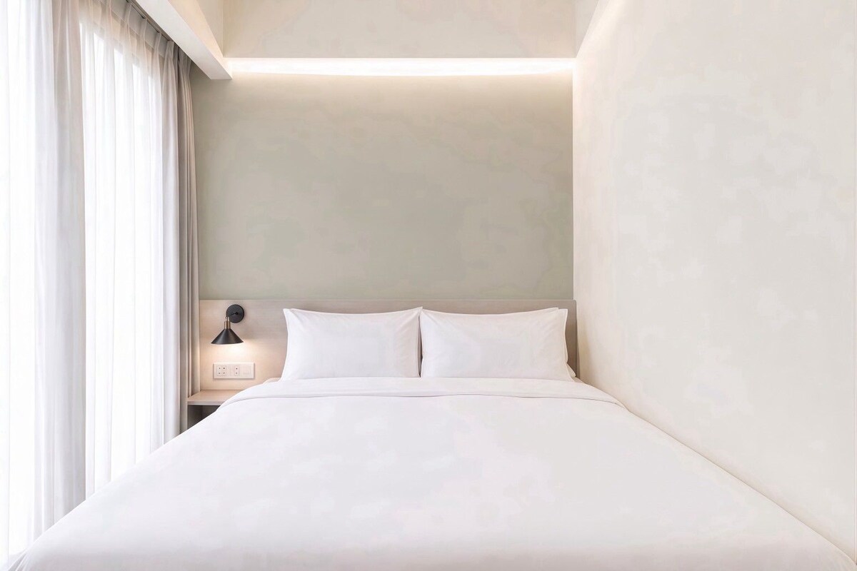 Double Room, Park View | Soundproofing, WiFi (free), bed sheets