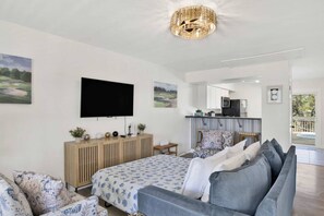 4 chambres, fer et planche à repasser, lit de bébé portatif, Wi-Fi