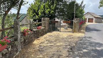 Enceinte de lâhĂ©bergement