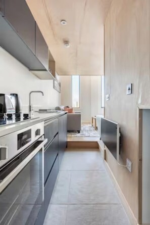 Lejlighed | Privat køkken | Køleskab, mikrobølgeovn, ovn, kogeplade