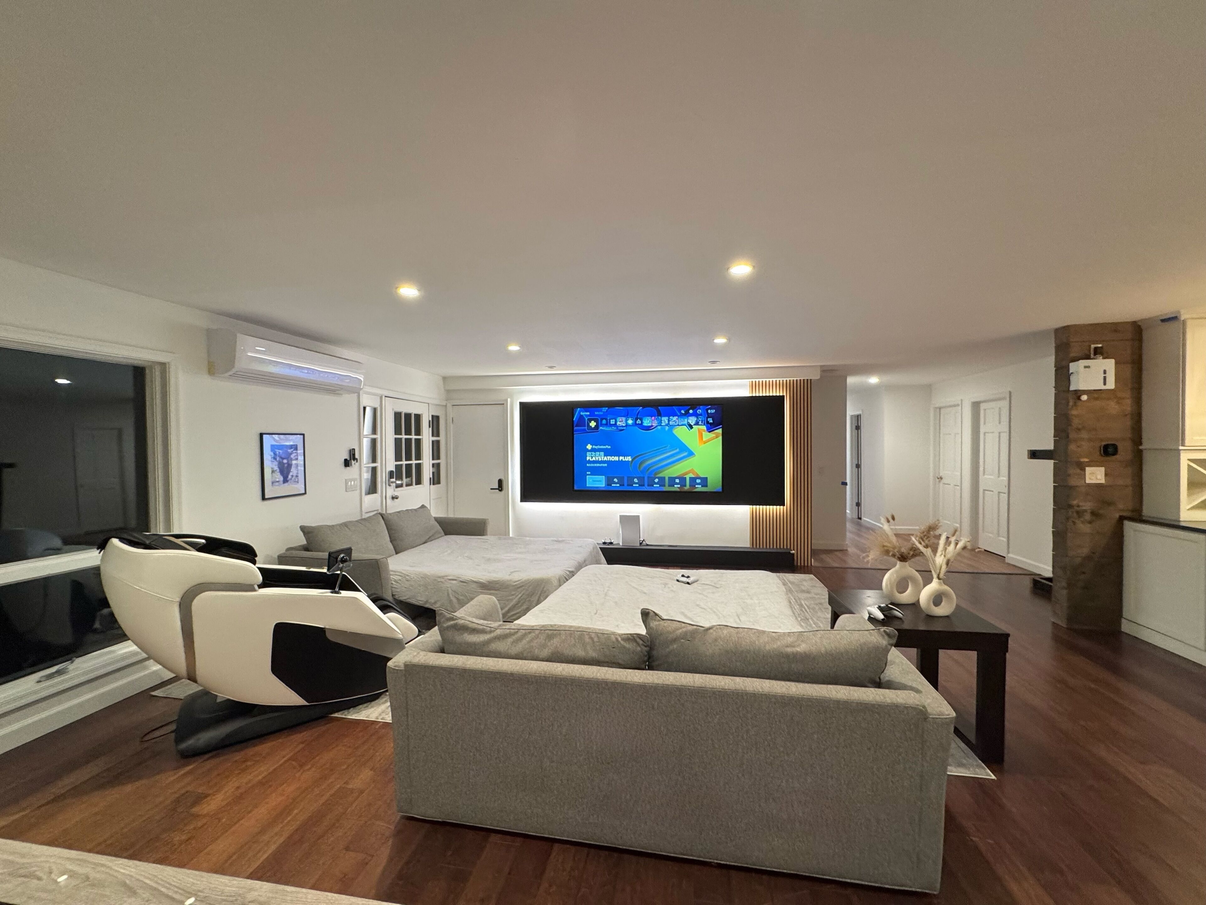 5 bedrooms, in-room safe, desk, iron/ironing board