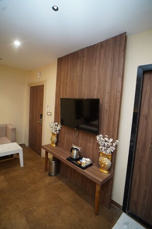 Quarto casal ou duplo superior | Escrivaninha, Wi-Fi de cortesia
