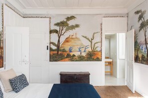 Unclassified image, 3 of 53, button