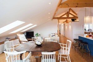 Imagen sin descripción, 4 de 63, botón