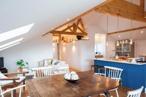 Imagen sin descripción, 3 de 63, botón