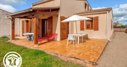 Charming cottage for 6 in Jard-sur-Mer, close to beach and Vélodyssée