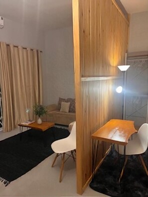 Estúdio, 1 quarto, para fumantes, varanda | Sala de estar