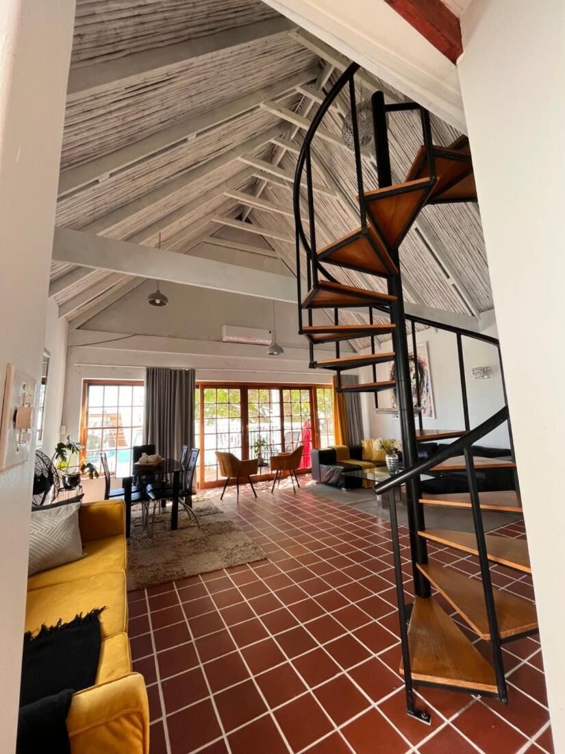 Chalet, 2 Bedrooms, Smoking, Balcony | Living area