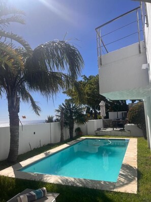 Chalet, 2 chambres, fumeurs, balcon | Piscine | Piscine extérieure