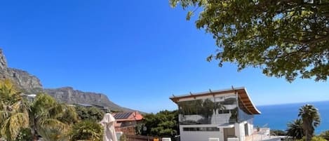 Chalet, 2 Bedrooms, Smoking, Balcony | Teres/patio