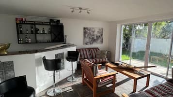 Apartament, 1 dormitori, piscina privada, vistes al jardí | Servei de restauració