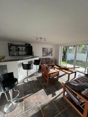 Apartment, 1 Bedroom, Private Pool, Garden View | Dining - Apartment With sea View (Cape Town)
