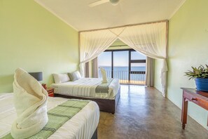 Familie appartement, patio, uitzicht op meer | 1 slaapkamer, gratis wifi
