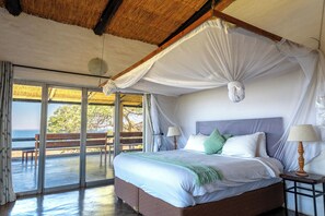 Free WiFi, bed sheets - Cutty Sark Lodge  (Kariba)