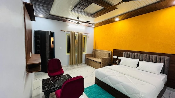 Honeymoon Cottage, Balcony, Hill View | 1 bedroom, desk, laptop workspace, free WiFi