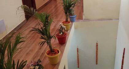 Himalayan Haveli Fooding and Lodging