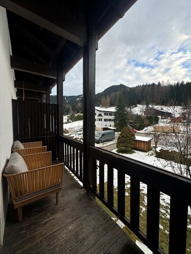 Modern serviced apartment / FeWo Morgenglanz