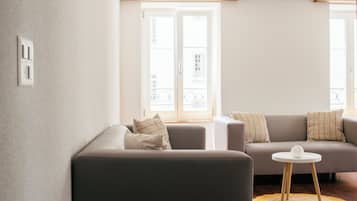 45-inch TV with cable channels, heated floors