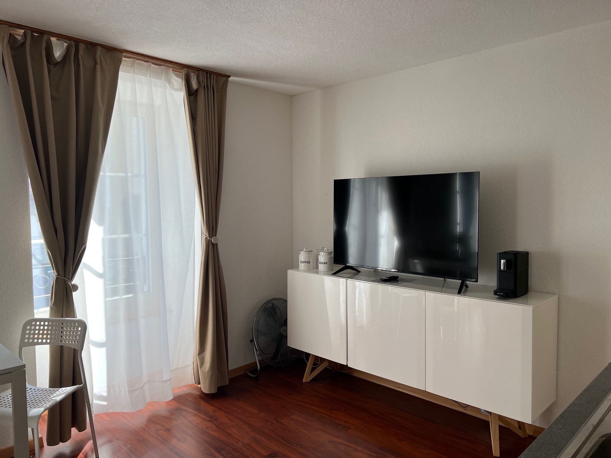 TV