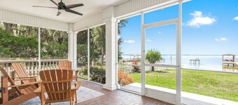 Lake Living on Lake Weir