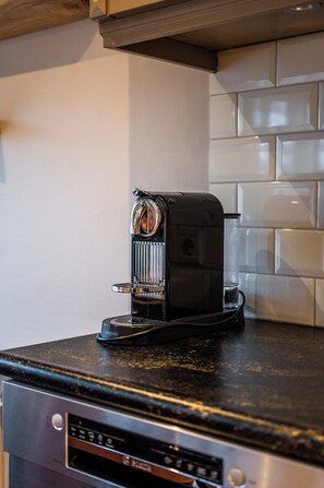 Kaffee und/oder Kaffeemaschine