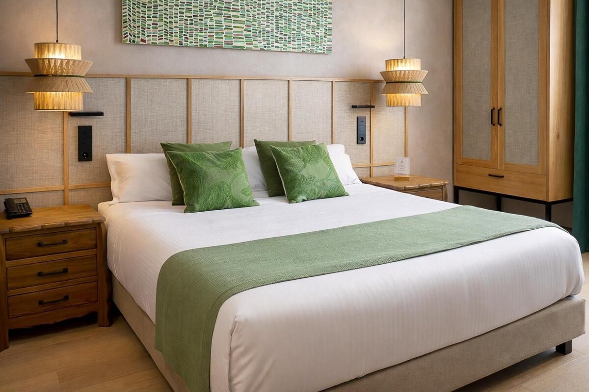 In-room safe, desk, blackout drapes, soundproofing