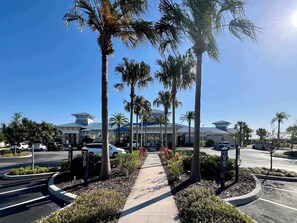 Property grounds - Windsor Island Resort-726 5BR · Pool · Disney (Davenport)