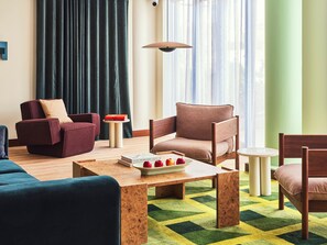 Sala de estar en el lobby