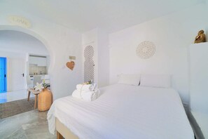 1 makuuhuone, silitysrauta/-lauta, vuodevaatteet