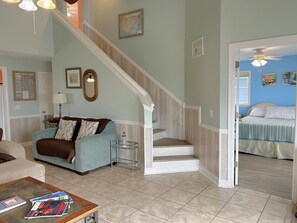 Smart TV - Beautiful 5BR 2.5BA House, 2nd Row, Ocean Views, Dog Friendly, Sleeps 10 (Oak Island)
