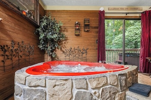 Interior - FREE Dollywood ticket! cozy cabin for up to 4 w/ hot tub, arcade, deck, Wi-Fi (Sevierville)