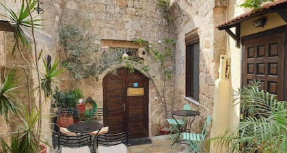 Saint Michel Apartments