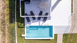 Pool - Aura Beachfront Private Pool Villa, Kriopigi (Kriopigi)