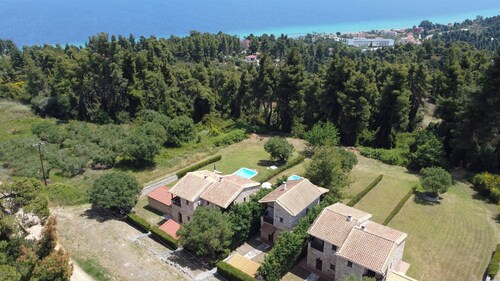 Stone Made Private Pool Villa I, Kriopigi
