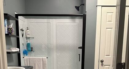 3-bedroom house in welcoming Camden with AC, WiFi. Enjoy a cozy stay