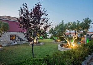 Property grounds - Rastoni Fabienne Shared Pool, Afitos (Afytos)