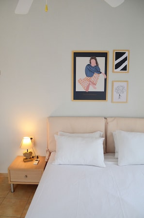 4 bedrooms, iron/ironing board, travel cot, WiFi