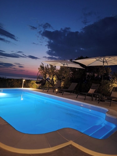 Thea Sea View Villa, Nikiti