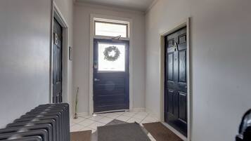 Apartment (0 Bedroom) | Interior