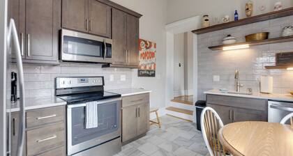 Walkable Area: Spacious Apt in Dtwn St Louis