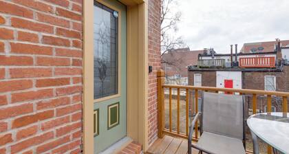 Walkable Area: Spacious Apt in Dtwn St Louis