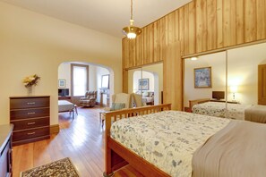 Apartment (1 Bedroom) | Interior - 2 Mi to Dtwn: Apartment in Saint Louis (St. Louis)