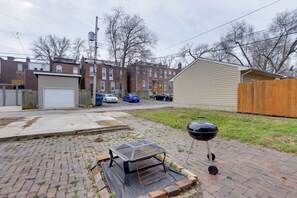 Interior - 2 Mi to Dtwn: Apartment in Saint Louis (St. Louis)