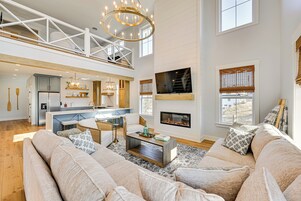 House (5 Bedrooms) | Front of property